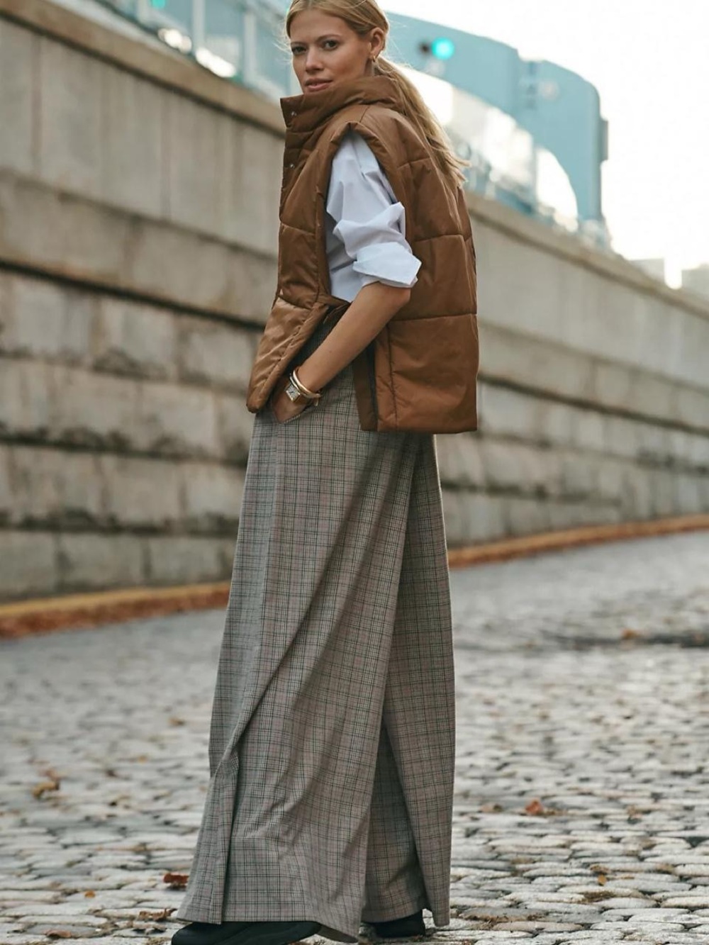 Corey Lynn Calter Pleated Wide Leg Plaid Trousers - Picture 4 of 8